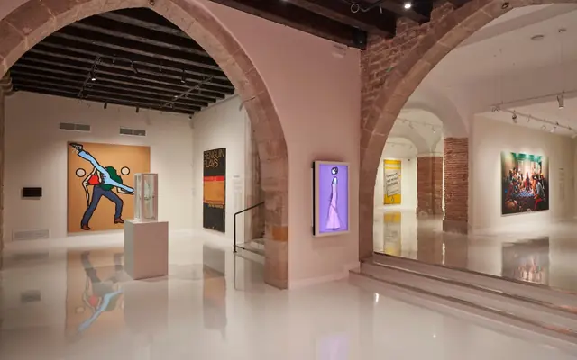 Entrada a Moco Museum con póster exclusivo de regalo